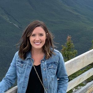 Meet your Posher, Emily